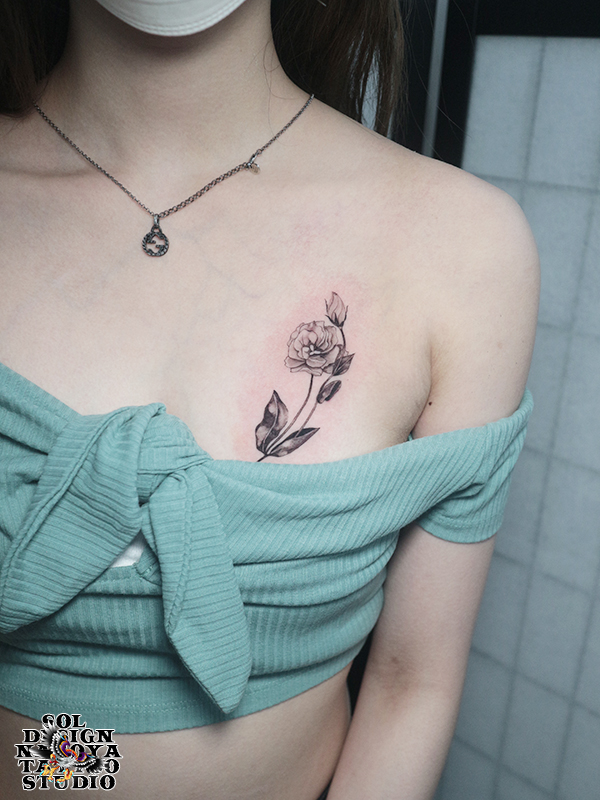 名古屋　タトゥー　女性